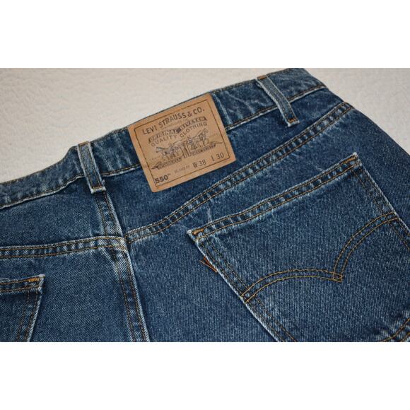 Vintage Levis 550 Jeans Mens Size 38 x 30 Relaxed Blue Cotton Denim MADE In USA